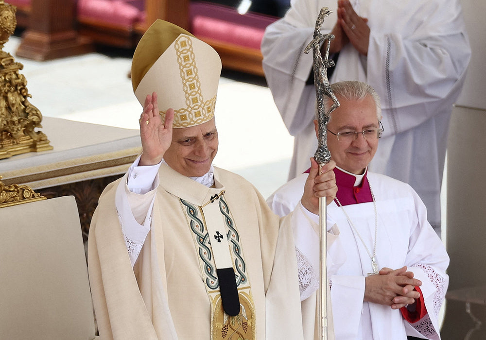 The Sacred Essence: How Holy Water Blessed by Pope Leo XIV Transcends Ordinary Rituals in Modern Catholic Worship