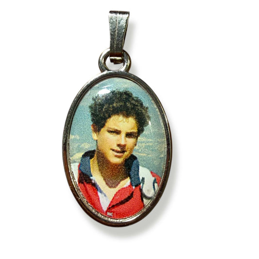 Saint Carlo Acutis Catholic Medal – Devotional Pendant for Faith and Inspiration | Catholically