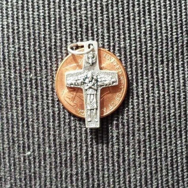 2x Tiny Pope Francis Pectoral Cross - Vedele Crucifix -Pendant Rosary Parts | Catholically