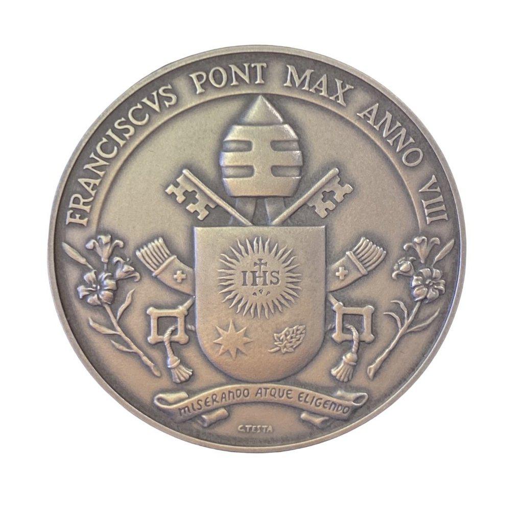 Silver Annual Papal Medal - Year 8 - 2020 Pope Francis Pontificate | Catholically