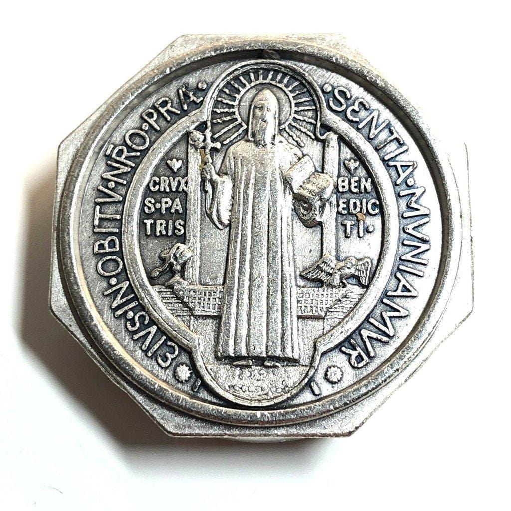 St. Benedict - San Benito - Tiny Military Rosary Blessed By Pope | Catholically